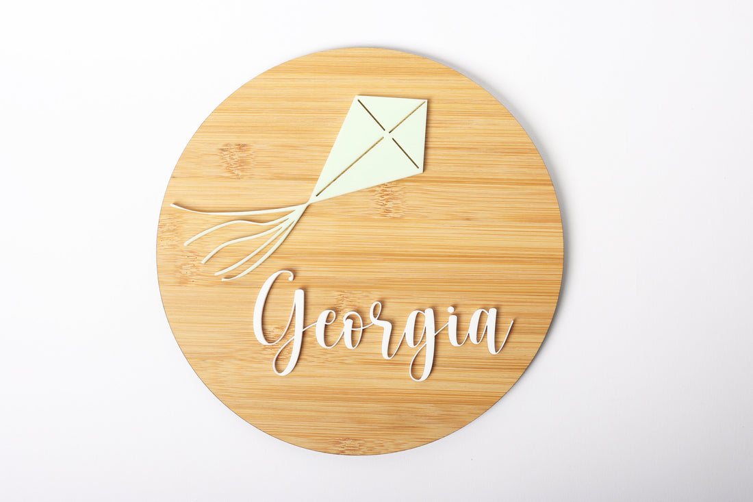 KITE Personalised 3D Laser cut Round Name Plaque Sign, New born Nursery Bedroom Wall Door Décor, Baby Kids Room, Study, Playroom